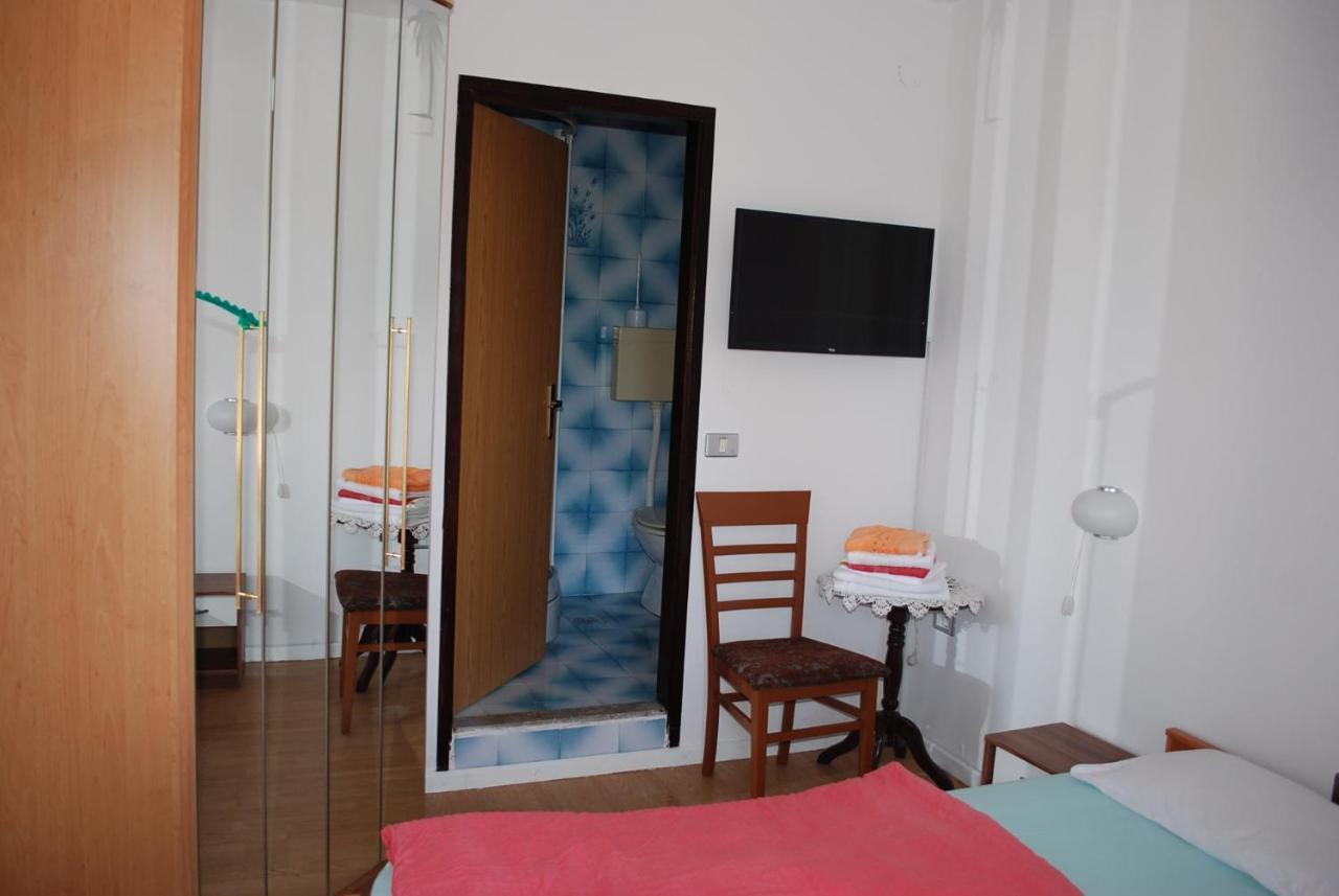 Penzion Palma Apartment Secovlje Ngoại thất bức ảnh